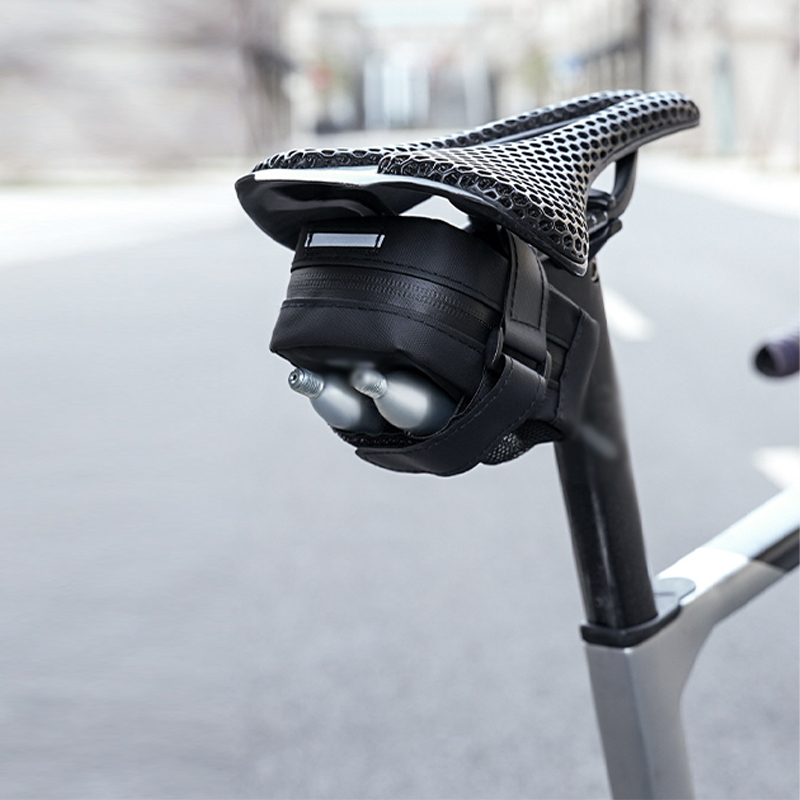 18L จักรยานขี่จักรยานกีฬากลางแ - Cycling Commuter Backpack บทวิจารณ์และราคา